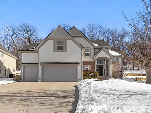 4511 Aminda St, Shawnee, KS 66226