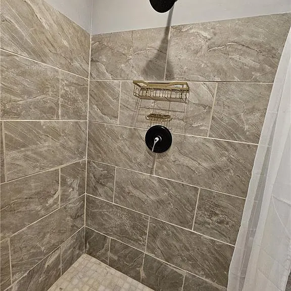 2138 Donald Lee Hollowell Pkwy NW — Photo 32