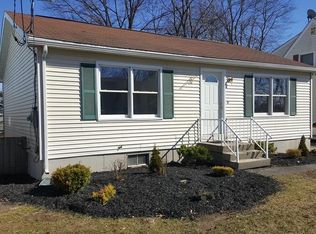 217 Mazarin St, Springfield, MA 01151