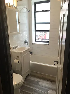 Rented by NYC Holdings Management | media 11