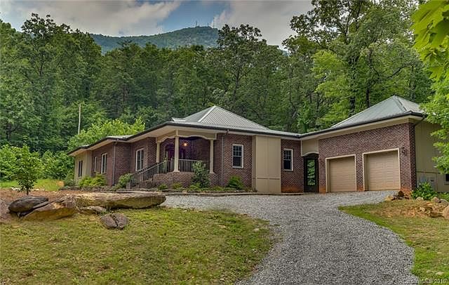 1st image of 903 Rockwood Ln