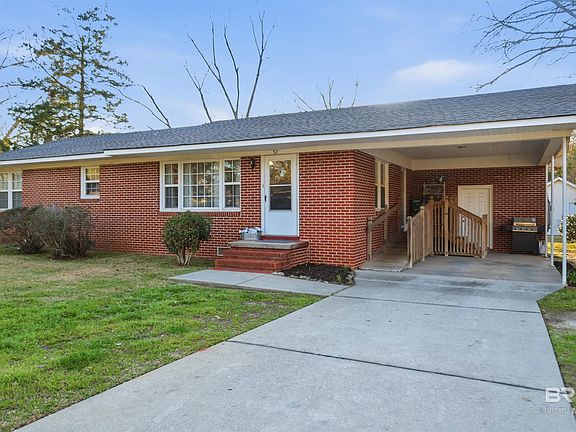 3rd image of 52 Perry Ave