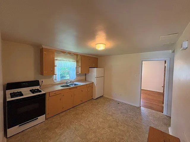2254 Boas St #2 — Photo 5