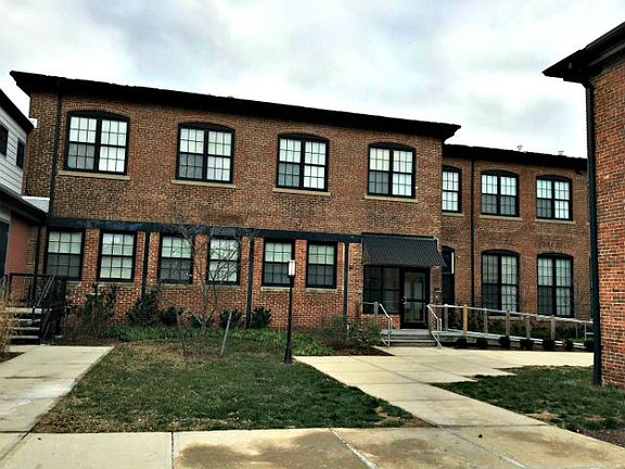 4th image of 50 Valley St APT 212