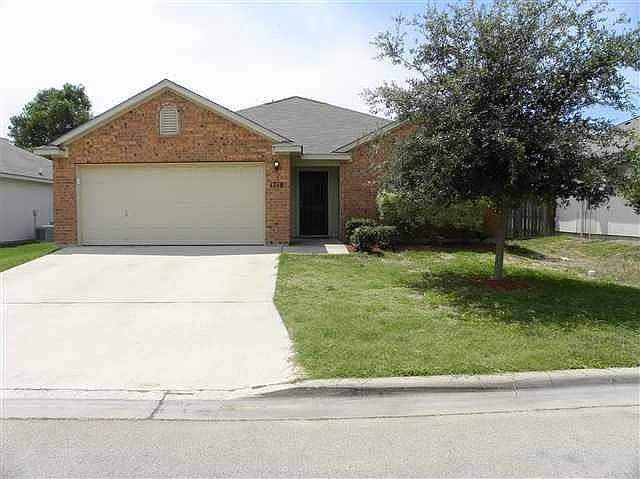 1st image of 1718 Twisted Oak Dr