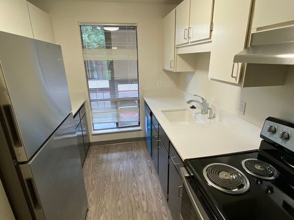 1800 Cal Young Rd #123