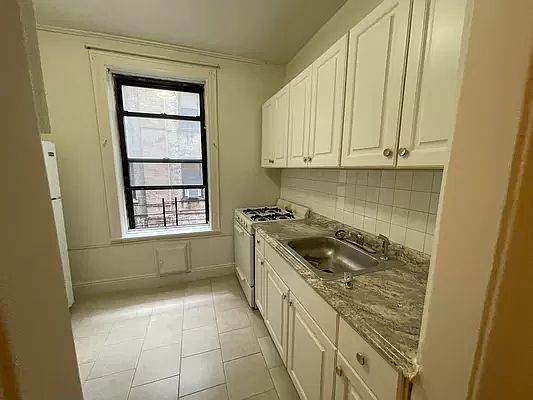 3rd image of 23-60 29th St Floor 1