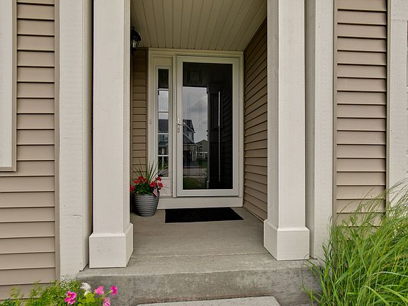 2nd image of 860 Timber Lake Dr