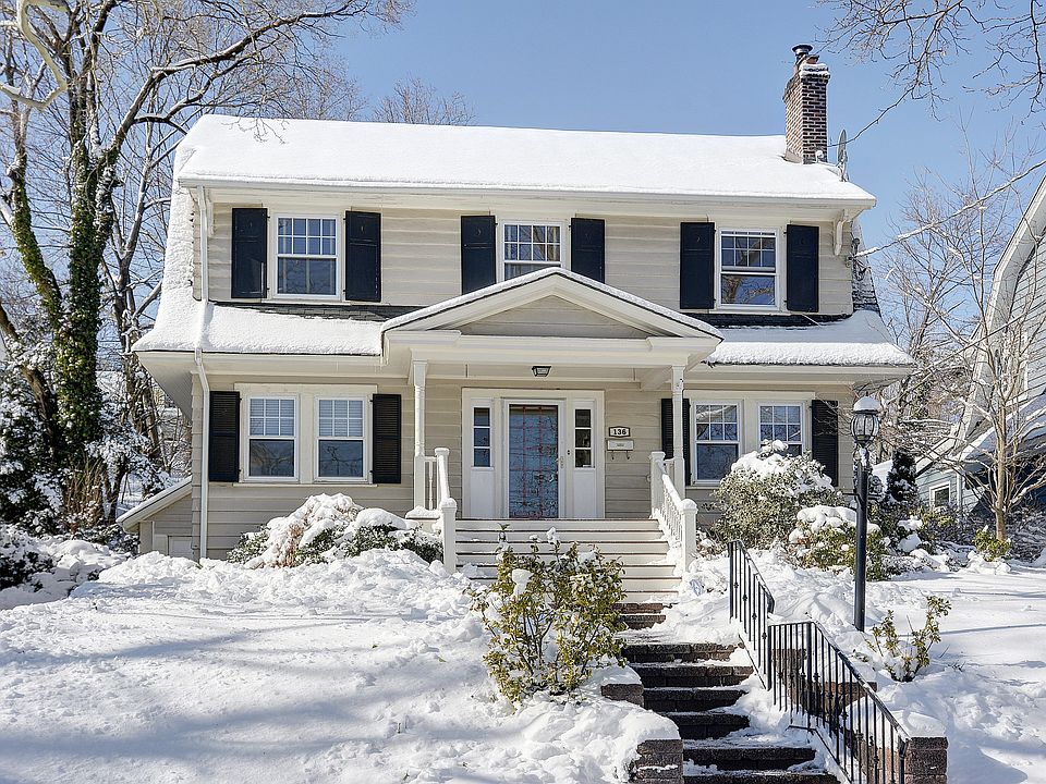 2nd image of 136 Essex Ave