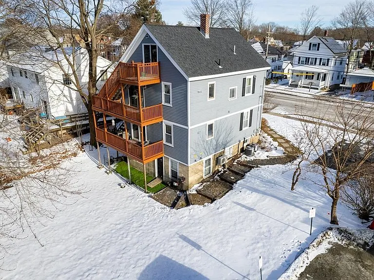 346 Concord St #2 — Photo 16
