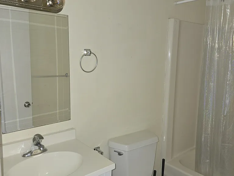 103 N Winooski Ave #9 — Photo 8