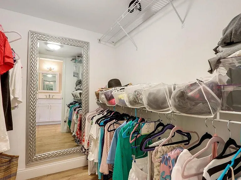 130 Lakeshore Dr #923 — Photo 18