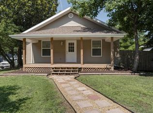 901 N Delaware Ave, Springfield, MO 65802