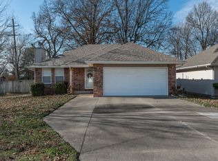 2365 S Thelma Ave, Springfield, MO 65807