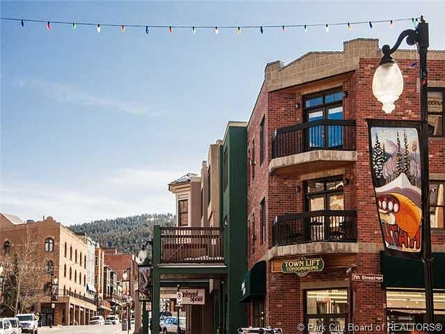 1st image of 693 Main St #3E