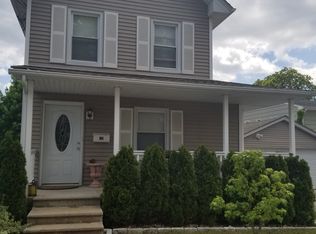 511 Locust Ave, Port Chester, NY 10573