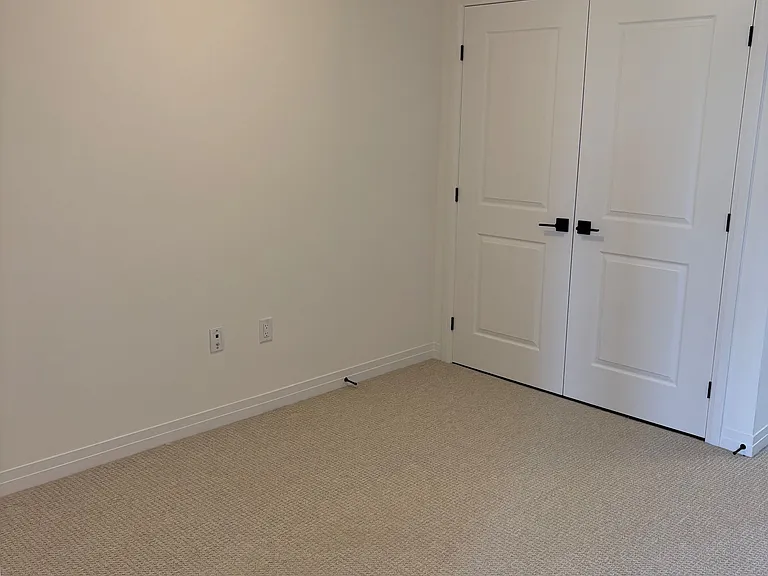102 Gort Ave — Photo 12