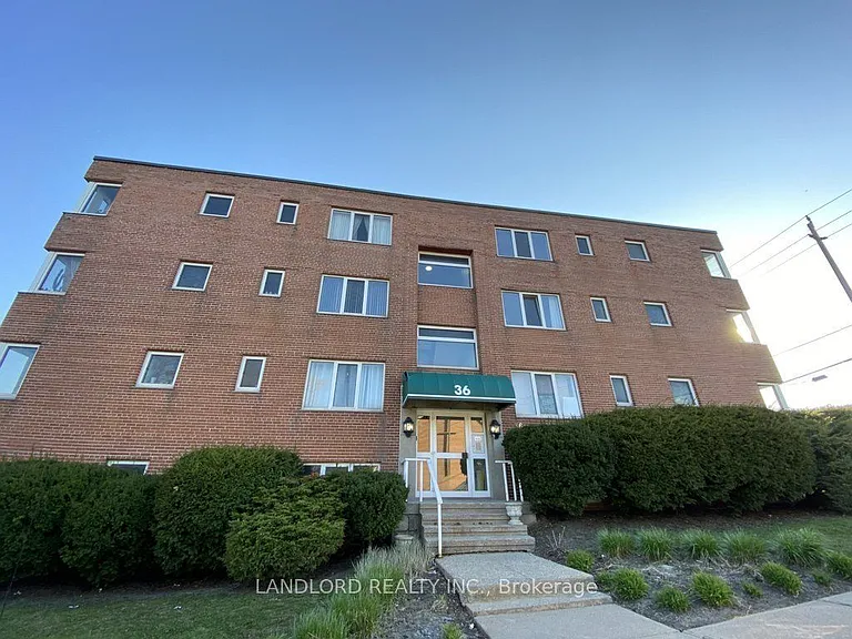36 Wood Glen Rd #301 — Photo 13