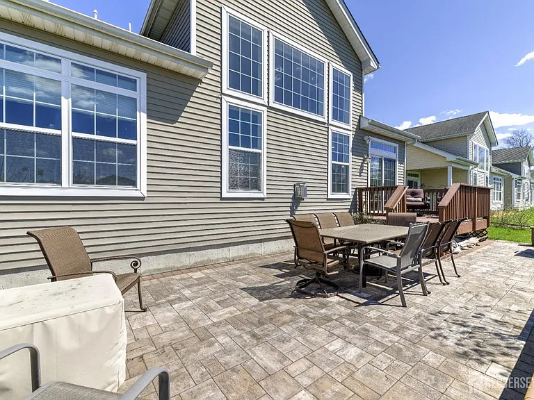 6 Michelangelo Dr S — Photo 40