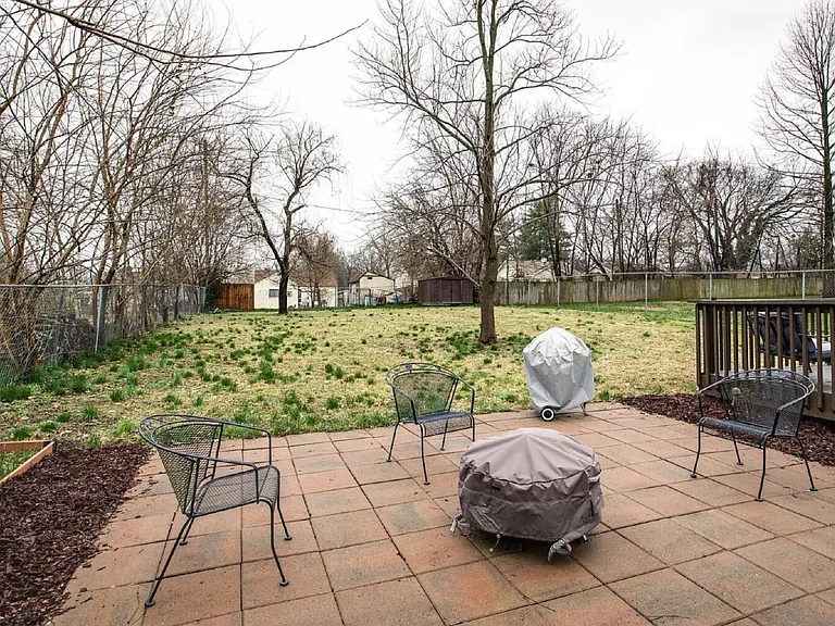 1713 Greenwood Ave — Photo 21