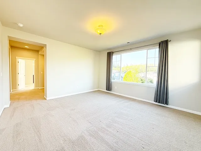 2441 NE Redford St — Photo 40