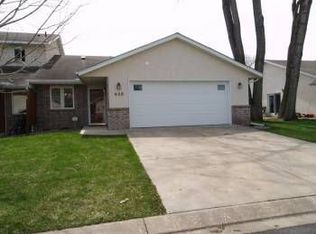 656 Milwaukee Ct, Shakopee, MN 55379