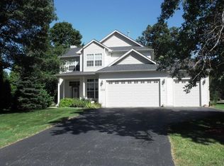 1258 Tulip Ln, Rockford, IL 61107