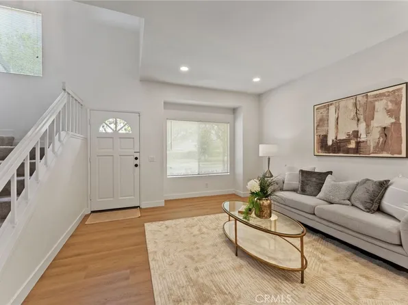 581 Springbrook N, Irvine, CA 92614