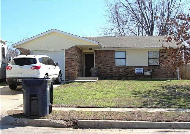 1st image of 610 Holsey Dr