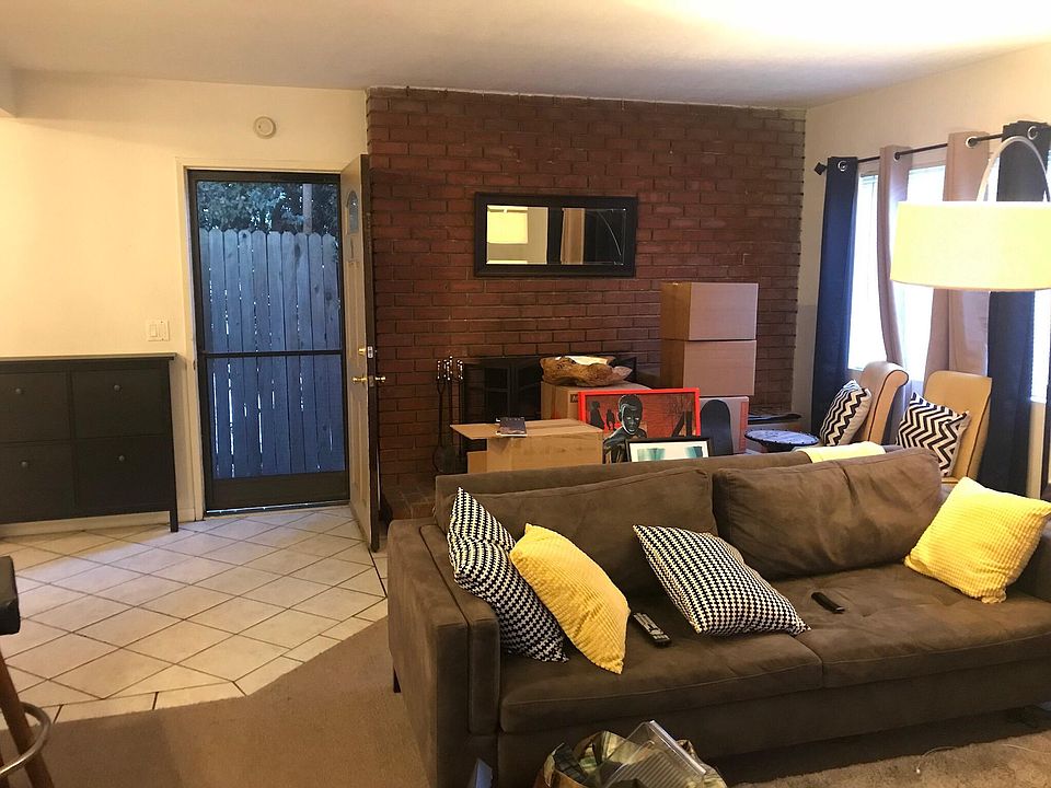 2nd image of 113 Roycroft Ave