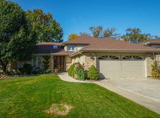 8032 Deer Path, Justice, IL 60458