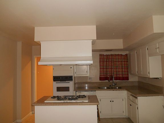 5th image of 3094 Roberds Ave