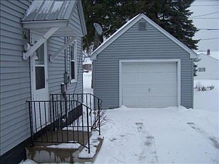 3rd image of 609 N 10th Ave