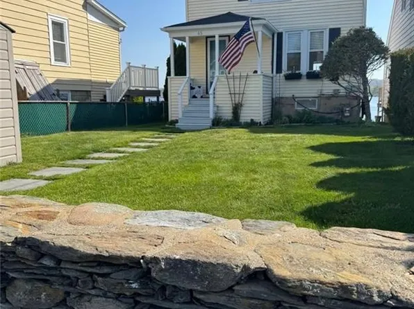 45 Cedar Ave, Portsmouth, RI 02871