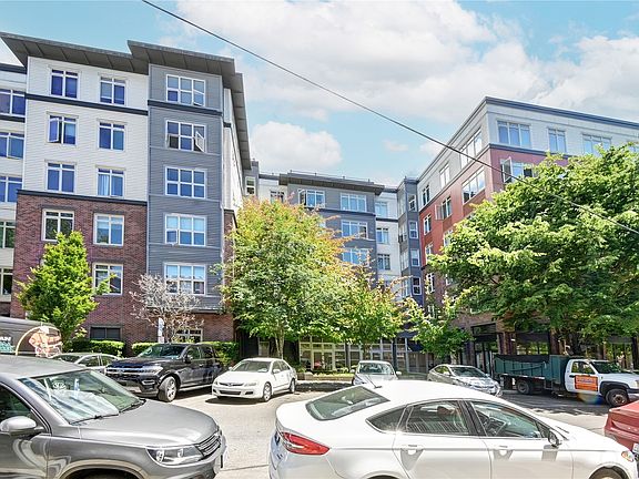 3rd image of 1610 Belmont Avenue #211