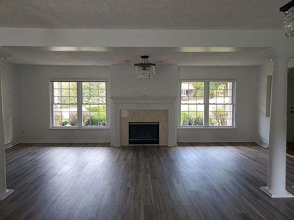 5th image of 69672 Oxford Dr