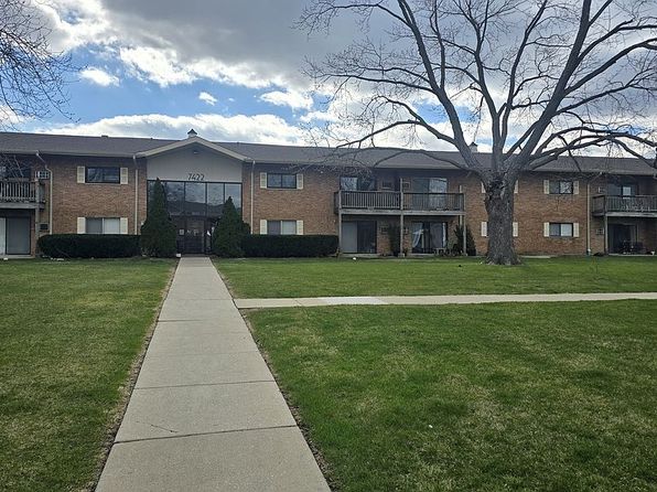 7422 Brookdale Dr APT 111