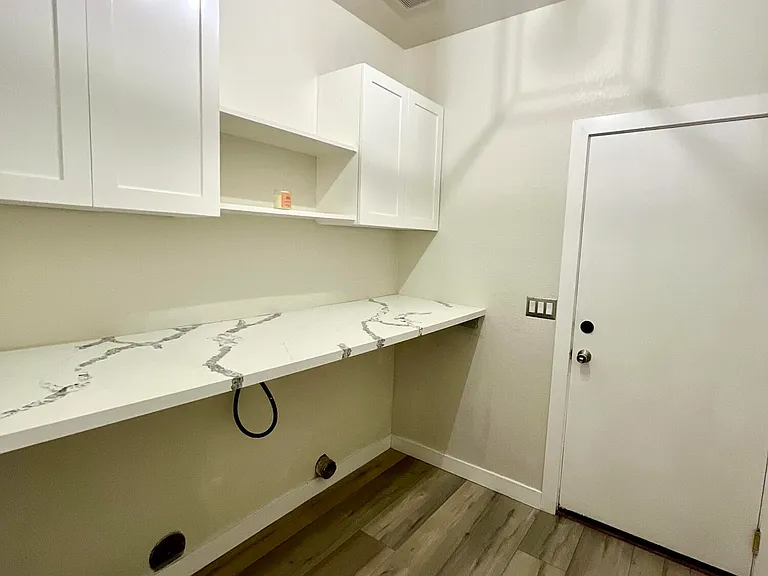 7709 W Wood Ln — Photo 20