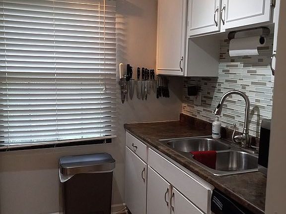 2nd image of 709 Pennsbury Blvd