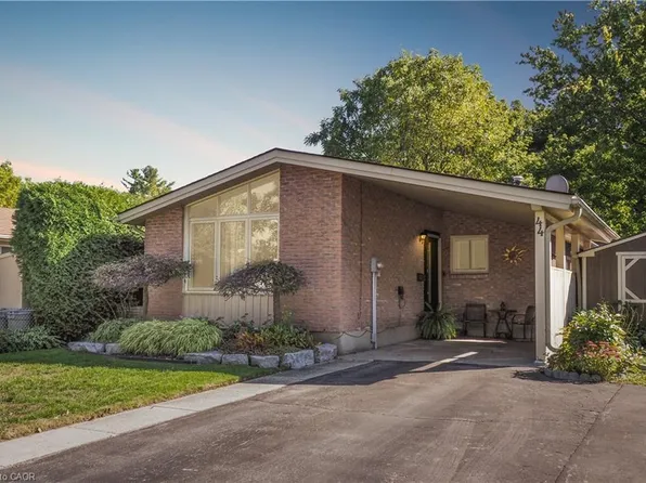 44 Milton Ave W, Cambridge, ON N3C 2Y4