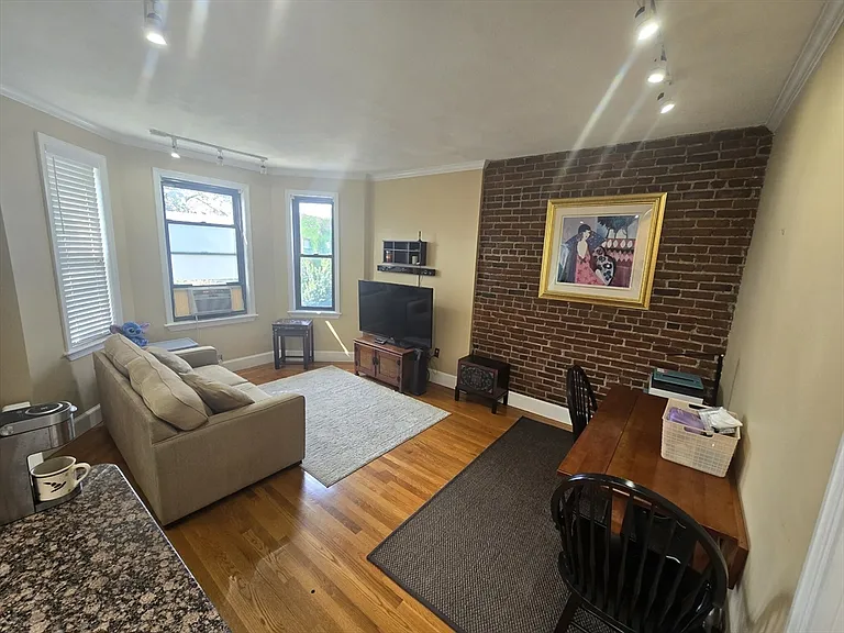 111 Jersey St #19 — Photo 1