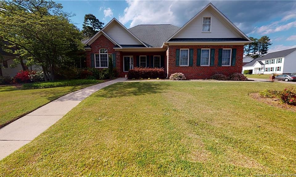 730 Spy Glass Dr Fayetteville Nc 28311 Mls 654323 Zillow