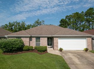 769 Waters View Dr, Biloxi, MS 39532