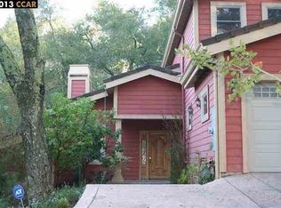76 Acacia Dr, Orinda, CA 94563