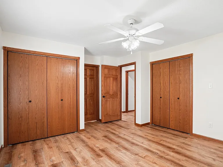 861 Jane St — Photo 19