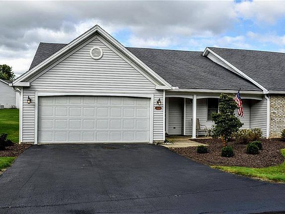 3rd image of 806 Woodfield Ct Unit A