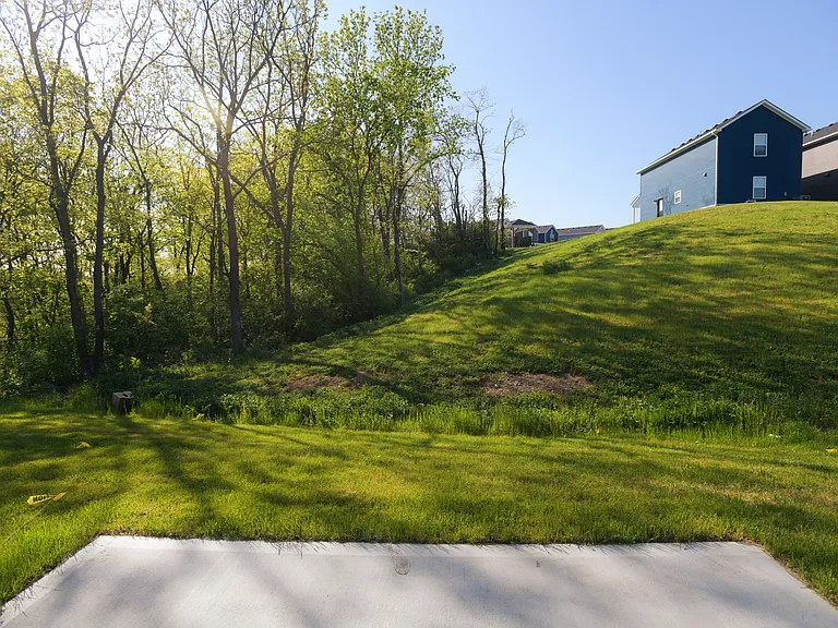 2044 Dolly Dr — Photo 17