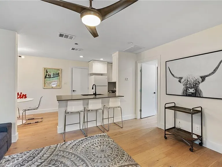 4501 Avenue B #A — Photo 8