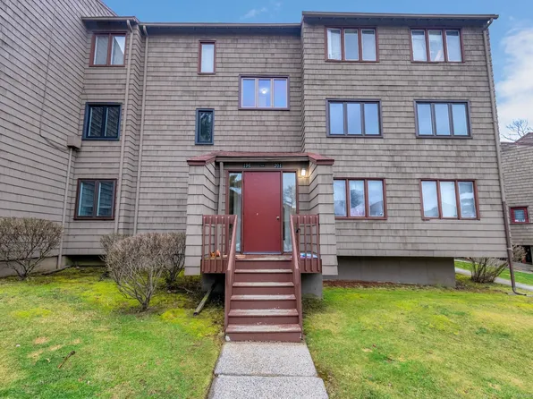 197 Towne House Road #197, Hamden, CT 06514