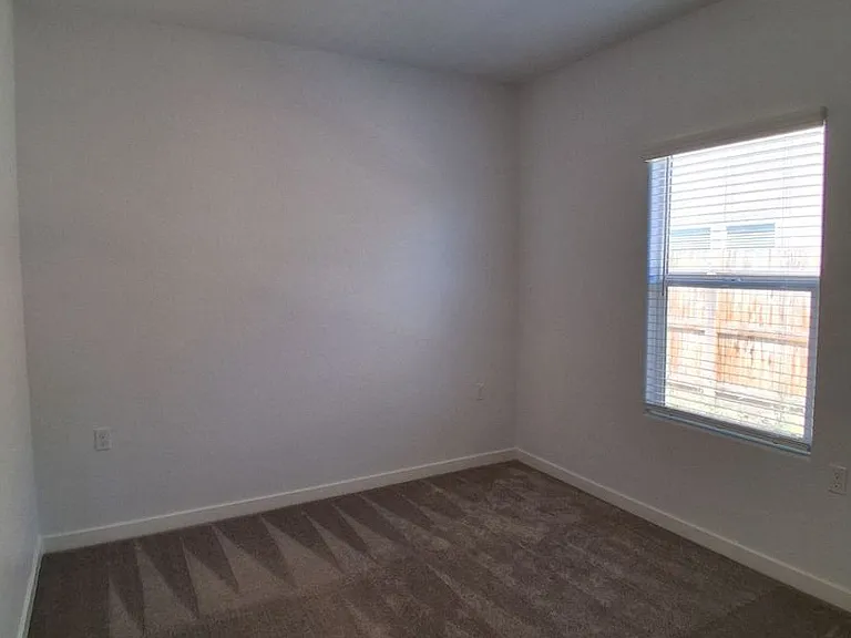 7046 W Willis Ave — Photo 9